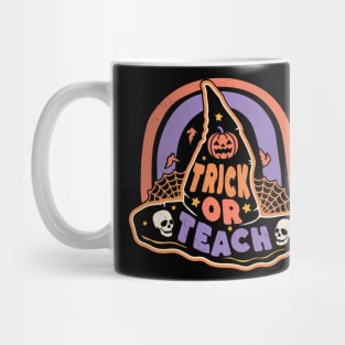 Trick or Teach Cute Halloween Teacher Retro Witch Pumpkin Mug